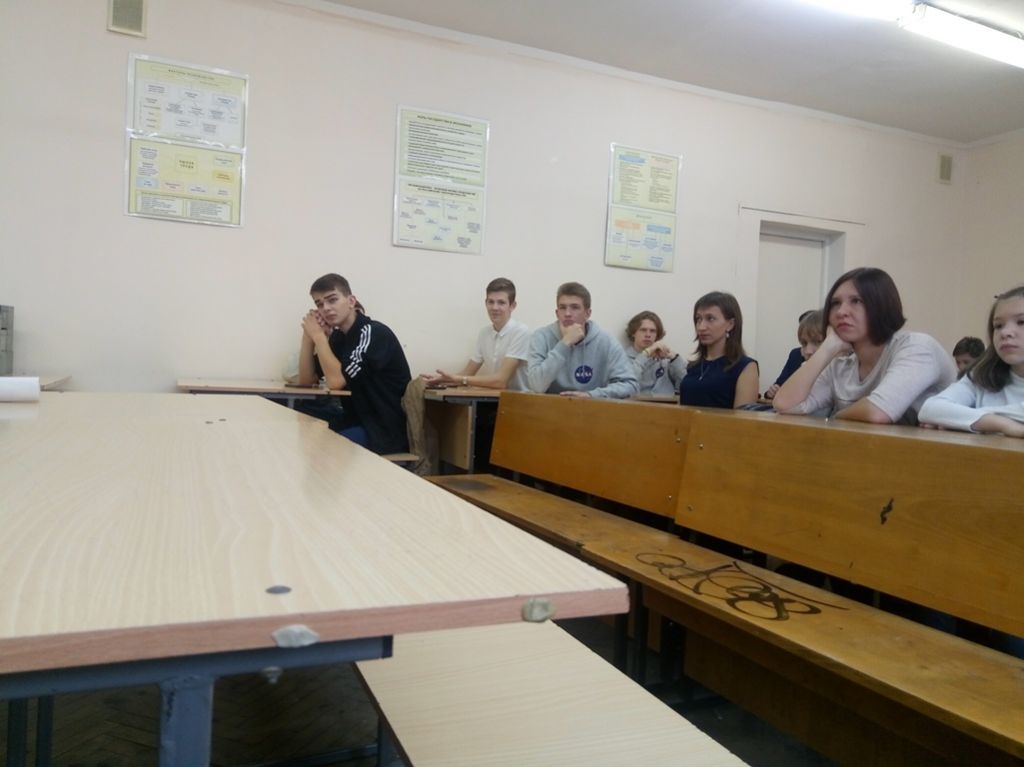 Студенты ОП №3 посетили мастер-класс по аэрокосмическим технологиям